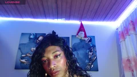 Snapshot of maidi_hot chatting on January 3, 2025, 1:03 pm Bella Maidi online show from January 3, 2025, 1:03 pm