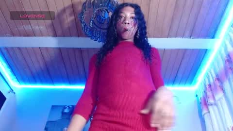 Snapshot of maidi_hot chatting on January 11, 2025, 12:07 pm Bella Maidi online show from January 11, 2025, 12:07 pm