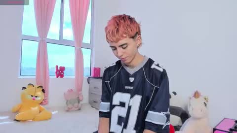 maiky_cooper01 online show from March 13, 2026, 3:07 pm