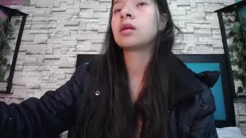  MAILY CAN  online show from September 13, 2025, 12:38 pm