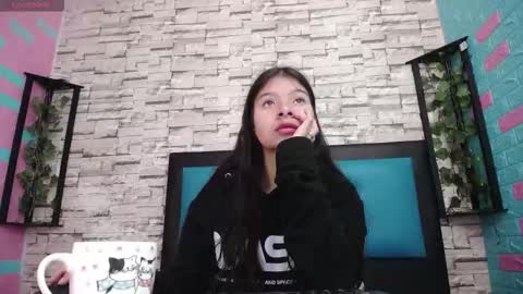  MAILY CAN  online show from September 23, 2025, 1:03 pm