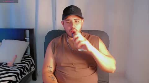 Snapshot of maison_xmed chatting on March 3, 2026, 5:02 am maison_xmed online show from March 3, 2026, 5:02 am