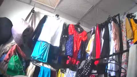 maite2020 online show from December 12, 2024, 3:37 pm