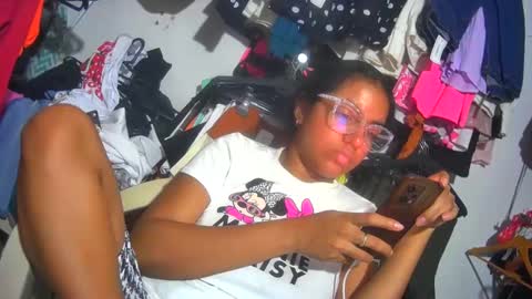 maite2020 online show from December 22, 2024, 6:48 pm