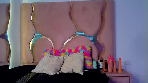 maite online show from February 22, 2025, 2:19 pm