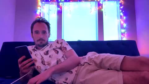 Snapshot of majesticuniverse93 chatting on November 9, 2025, 3:21 pm majesticuniverse93 online show from November 9, 2025, 3:21 pm