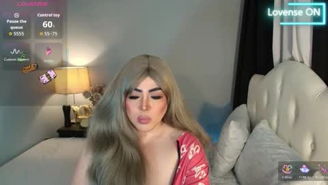 Snapshot of majestydannaxx chatting on February 21, 2026, 4:13 am majestydannaxx online show from February 21, 2026, 4:13 am