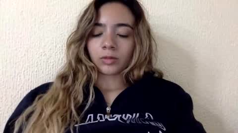 Snapshot of majo_gomezz chatting on July 7, 2026, 5:43 am majo_gomezz online show from July 7, 2026, 5:43 am