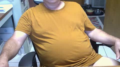 Snapshot of majormike34 chatting on May 23, 2026, 12:31 pm majormike34 online show from May 23, 2026, 12:31 pm