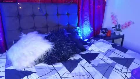 Celeste Bonet  online show from November 6, 2025, 11:44 am