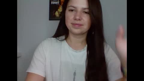 make_mesmile online show from November 22, 2025, 7:24 pm