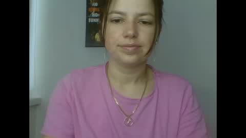 make_mesmile online show from June 5, 2026, 6:52 am