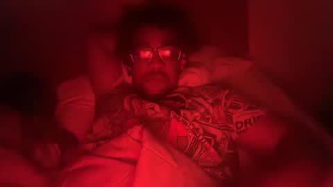 makemenutinmywifewhilewefuck online show from April 28, 2026, 8:19 am