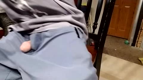 Snapshot of makemypantstightasfuck chatting on February 13, 2025, 10:55 am makemypantstightasfuck online show from February 13, 2025, 10:55 am