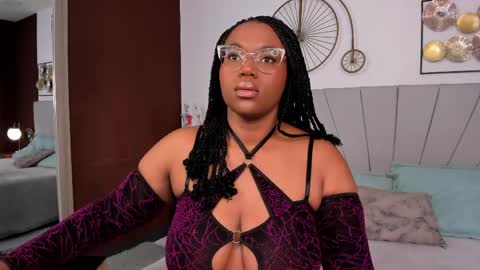 makena online show from April 8, 2026, 2:44 am