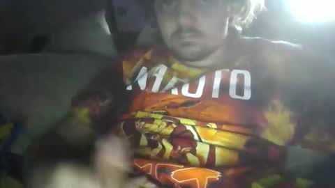 Snapshot of makengamer028 chatting on October 26, 2025, 7:31 pm makengamer028 online show from October 26, 2025, 7:31 pm