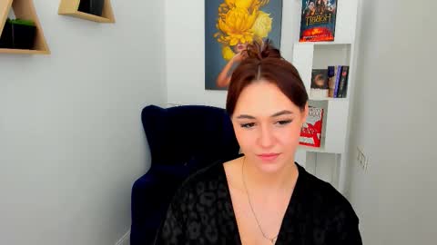 makeyouehappy online show from November 24, 2025, 10:42 pm