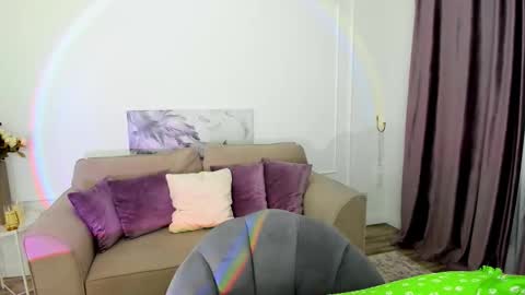 makeyouehappy online show from November 27, 2025, 12:29 pm