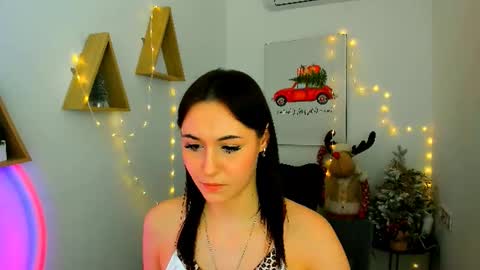 makeyouehappy online show from December 22, 2025, 6:49 pm