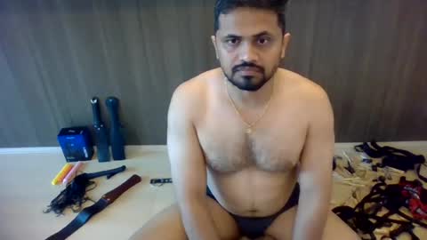 Snapshot of makeyousatisfied12 chatting on July 16, 2026, 9:43 pm Rakesh Slave online show from July 16, 2026, 9:43 pm
