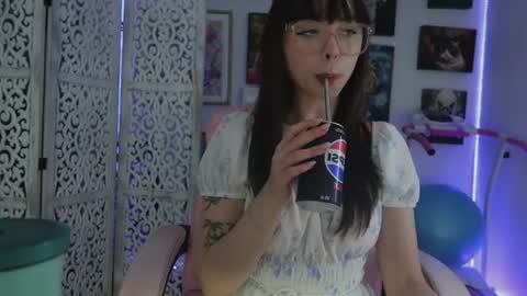 Snapshot of makiyahbelle2 chatting on June 24, 2026, 7:51 am MakiyahBelle online show from June 24, 2026, 7:51 am