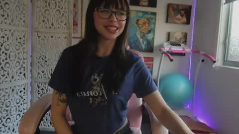 Snapshot of makiyahbelle2 chatting on July 3, 2026, 6:20 am MakiyahBelle online show from July 3, 2026, 6:20 am