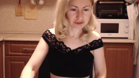 Malena online show from May 23, 2026, 9:30 pm