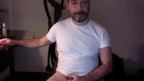 Snapshot of maleslut76 chatting on February 19, 2025, 8:44 am maleslut76 online show from February 19, 2025, 8:44 am