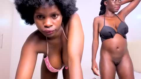 Snapshot of malia_baby chatting on June 25, 2026, 6:23 pm malia online show from June 25, 2026, 6:23 pm