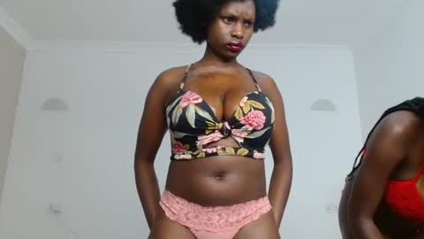 Snapshot of malia_baby chatting on June 29, 2026, 3:24 am malia online show from June 29, 2026, 3:24 am