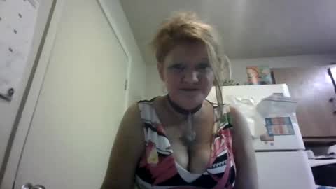 Snapshot of malinda702 chatting on November 3, 2025, 2:57 am malinda702 online show from November 3, 2025, 2:57 am