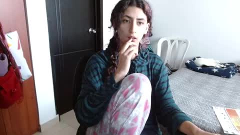 Snapshot of malitamuymal22 chatting on January 4, 2025, 8:37 pm Malita online show from January 4, 2025, 8:37 pm