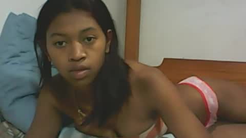 Snapshot of malluna4 chatting on May 11, 2026, 2:45 pm Malluna online show from May 11, 2026, 2:45 pm