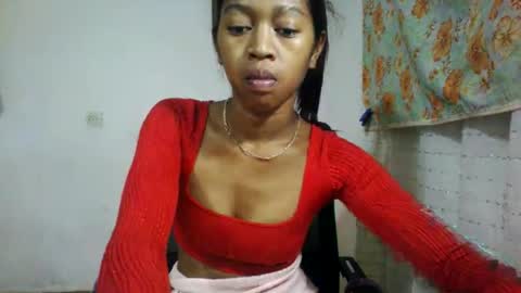 Snapshot of malluna4 chatting on May 27, 2026, 7:55 pm Malluna online show from May 27, 2026, 7:55 pm
