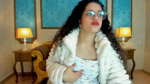 Snapshot of maloryjones chatting on May 28, 2026, 12:02 pm maloryjones online show from May 28, 2026, 12:02 pm
