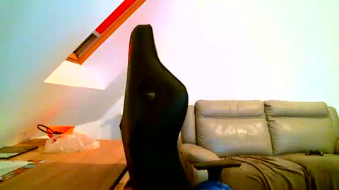 breton online show from December 2, 2024, 7:38 pm