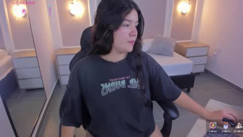 M A L U online show from October 15, 2025, 2:33 am