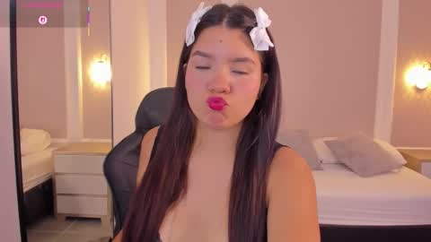 M A L U online show from October 17, 2025, 2:37 am