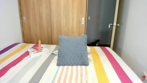 Snapshot of malucam_06 chatting on July 31, 2026, 11:04 pm instagram nueela online show from July 31, 2026, 11:04 pm