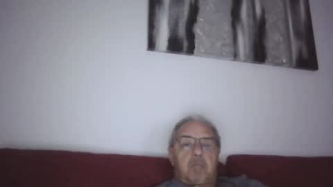 OLDMANFREE online show from October 26, 2025, 12:16 am