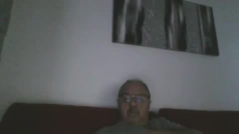 OLDMANFREE online show from January 18, 2026, 8:23 pm