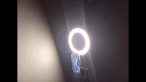 man1festit online show from October 2, 2025, 8:32 am