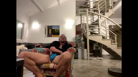 man38110 online show from January 9, 2025, 4:19 am