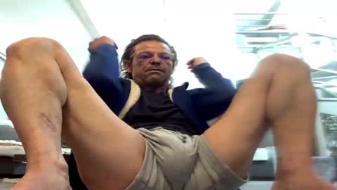 man38110 online show from February 26, 2025, 10:04 am