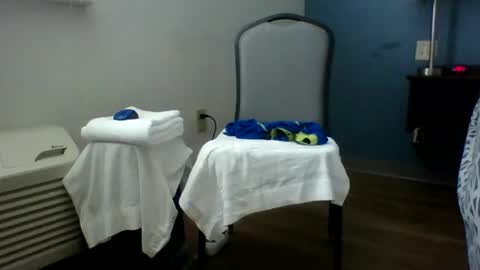 Snapshot of man__slut88 chatting on December 4, 2025, 8:06 pm man__slut88 online show from December 4, 2025, 8:06 pm