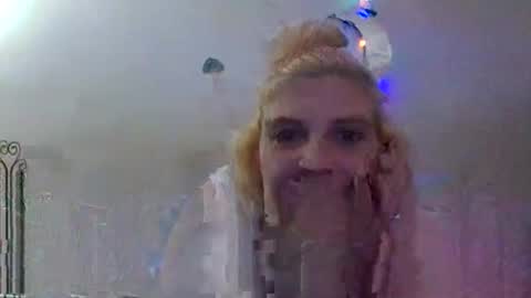 mindy22 online show from January 27, 2025, 4:09 am