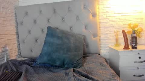 Snapshot of mandyminx66 chatting on December 3, 2024, 11:24 pm Mandy Val online show from December 3, 2024, 11:24 pm