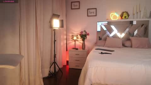   online show from January 13, 2025, 3:15 pm