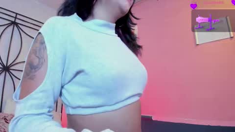 manelyk_evanss online show from March 9, 2026, 5:50 pm