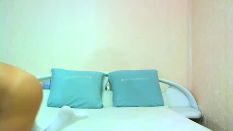 Snapshot of mangostrip chatting on March 4, 2025, 6:26 am MangoStrip online show from March 4, 2025, 6:26 am